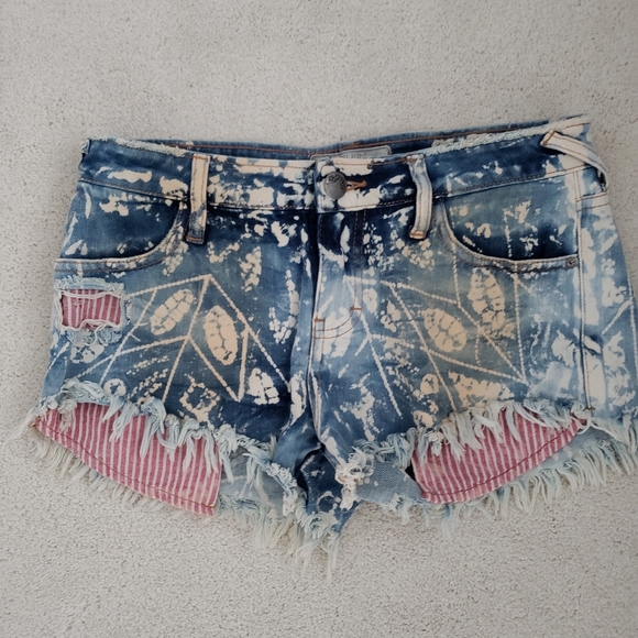 Free People Pants - Free People Batik Frayed Cut off Jean Shorts sz26